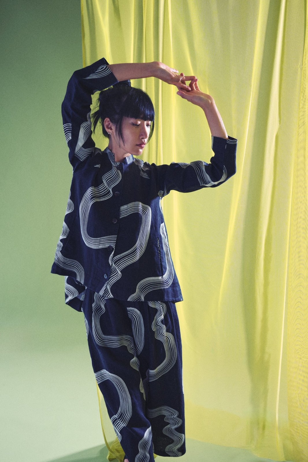 Hikazu Trousers Waves 14994