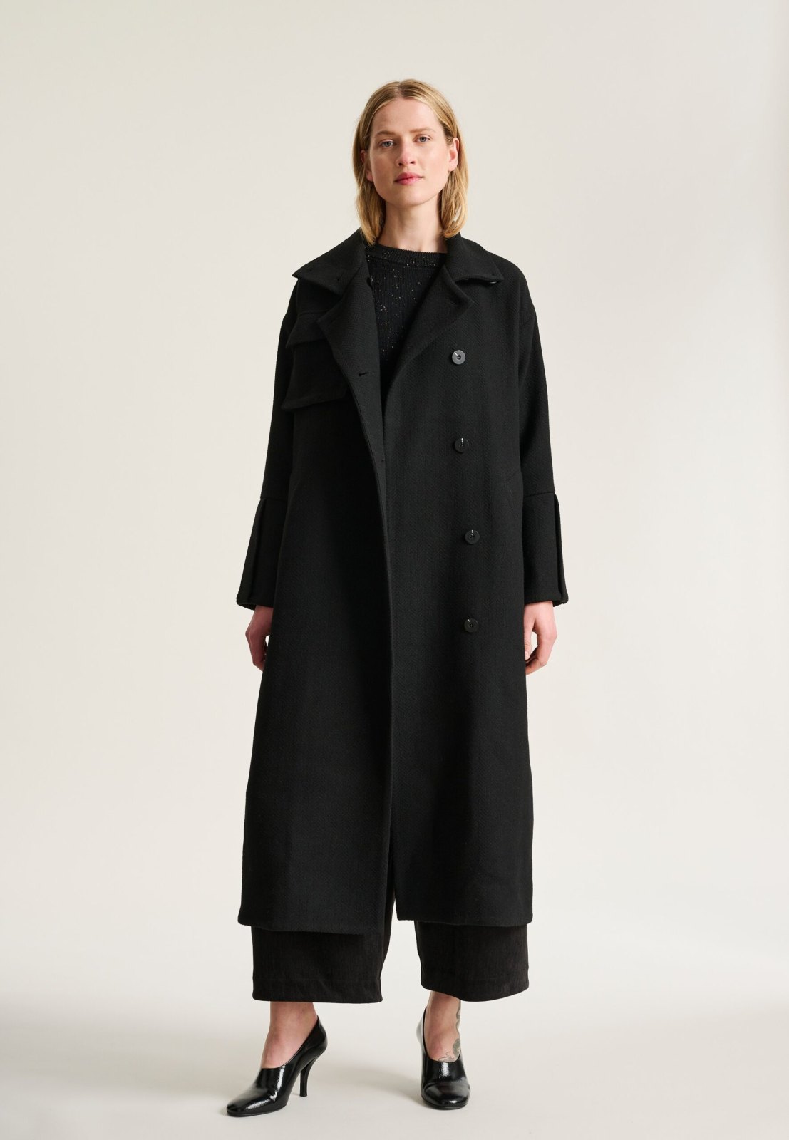 Nishin Long Coat Black 15437