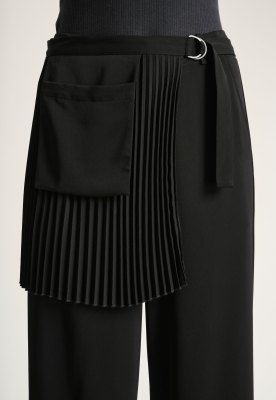 Yume Plissé Belt Black 15397