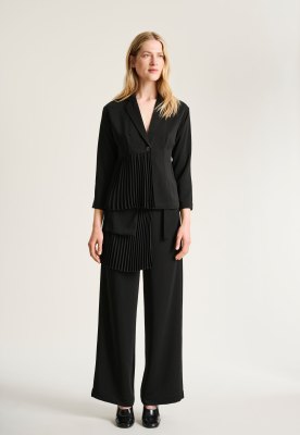 Yume Jacket With Plissé Detail Black 15394
