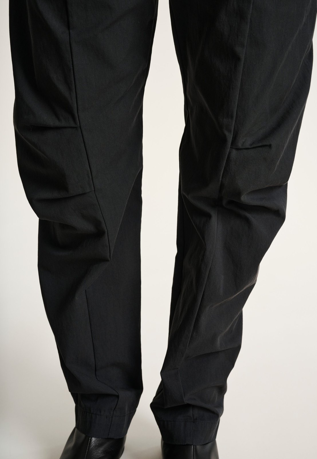 Tazuke Pleated Trousers Black 15402