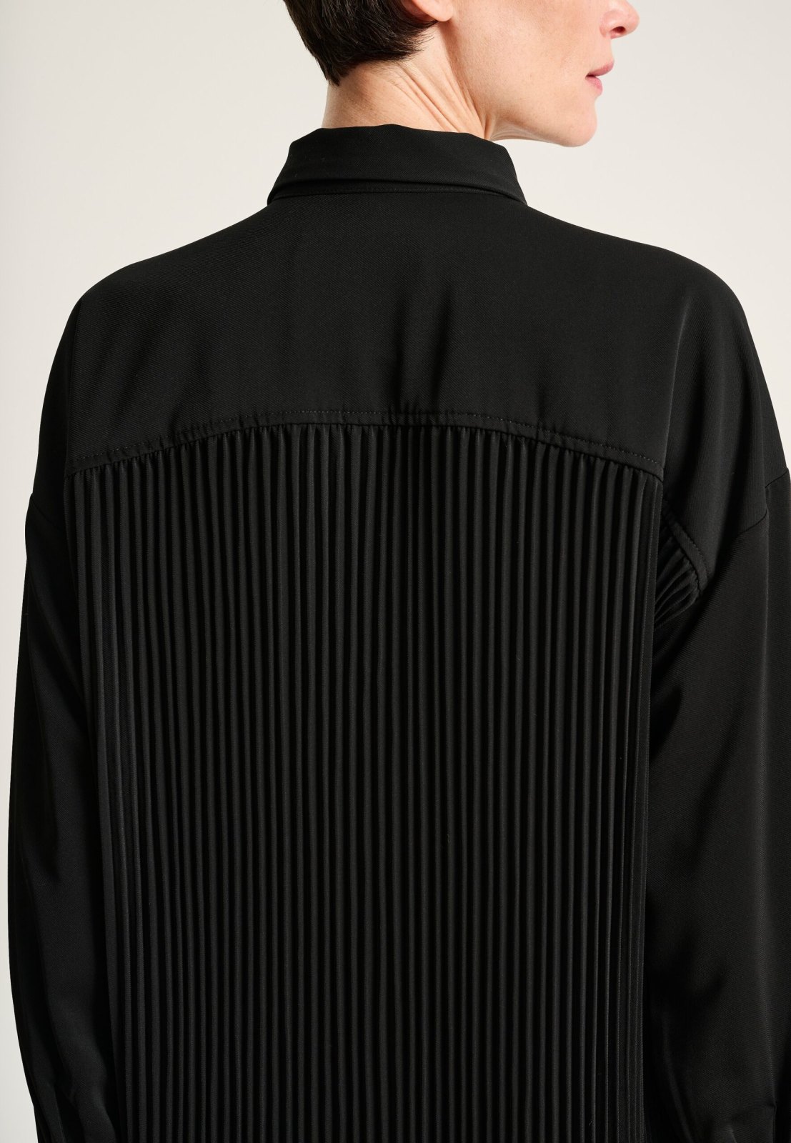 Yume Shirt Dress With Plissé Detail Black 15393
