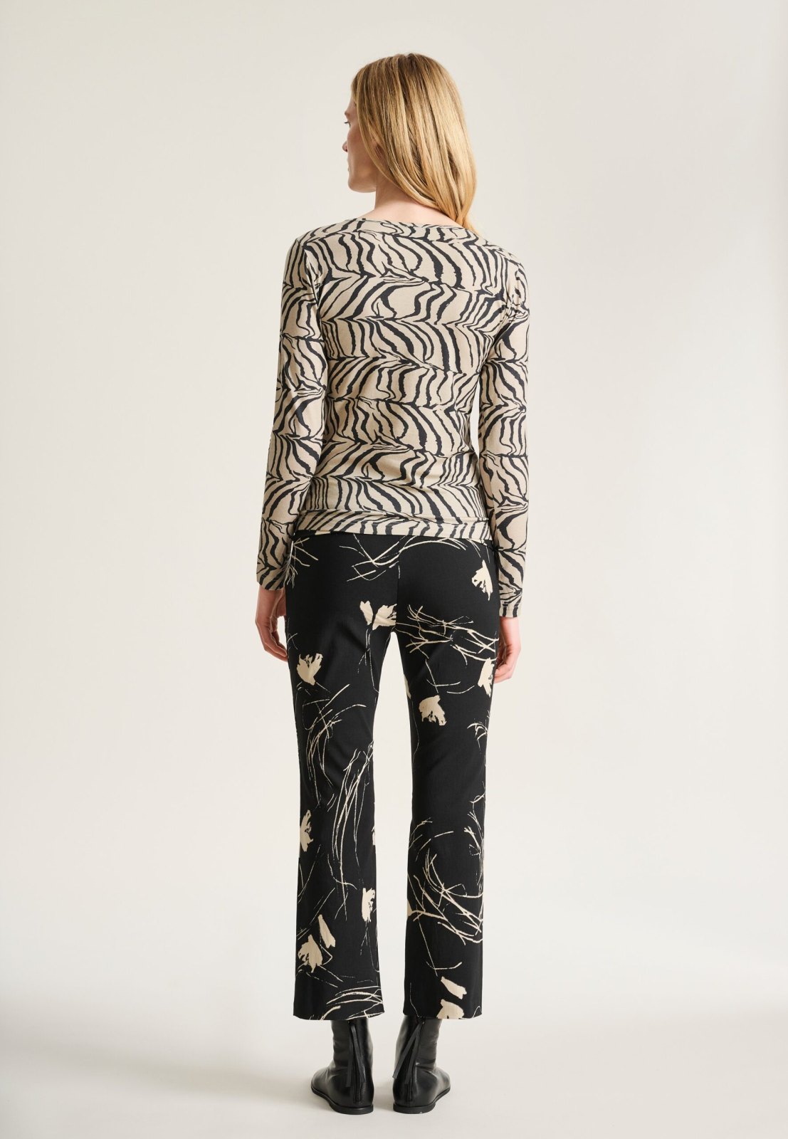 Yakumi Blouse Shell Stripes 15332