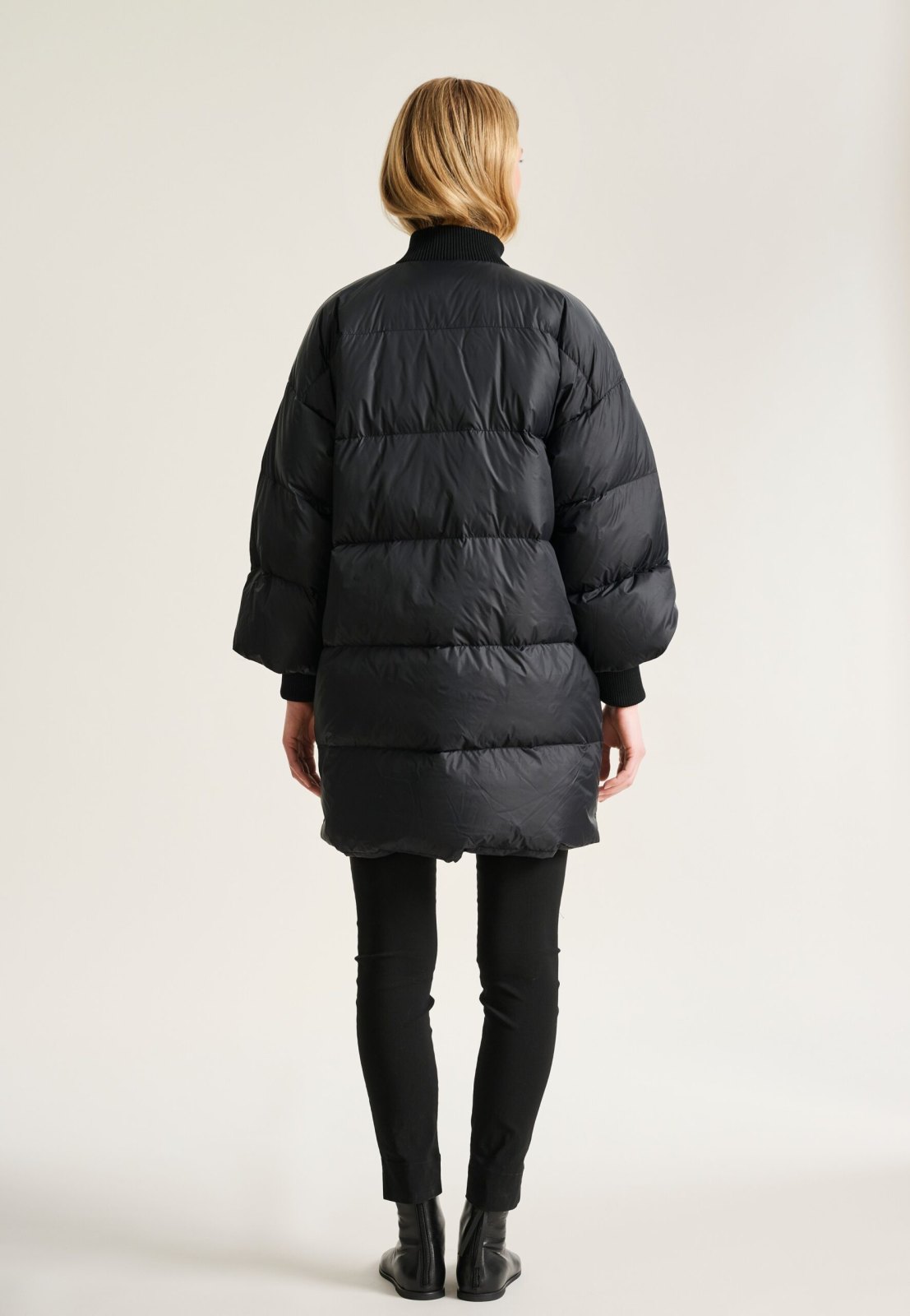Feather Down Jacket With Zipper Black 15428