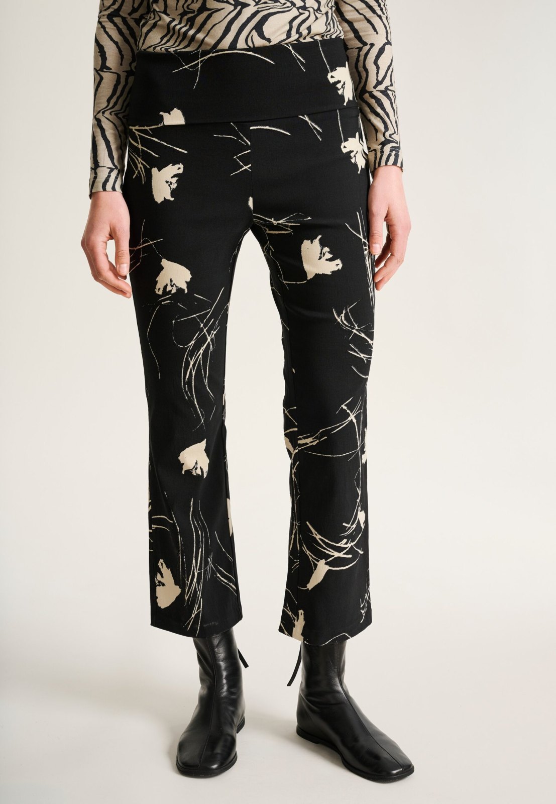 Magnolia Blizzard Flare Trousers Magnolia Blizzard 15325
