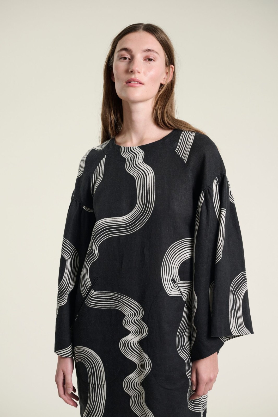 Hikazu Raglan Dress Waves 14992