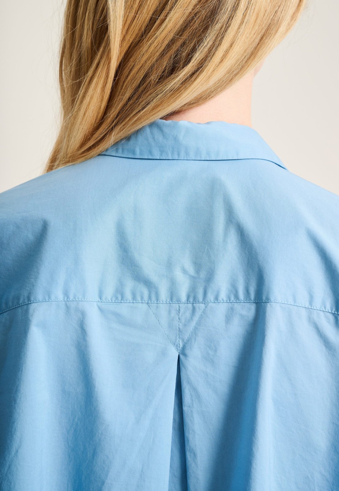 Core Cotton Shirt With Pleats Lake Blue 15307