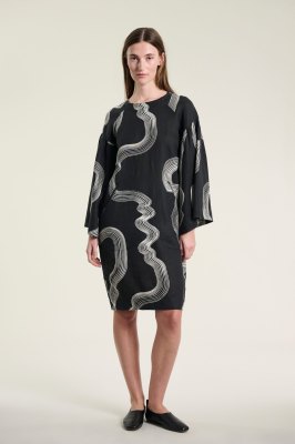 Hikazu Raglan Dress Waves 14992