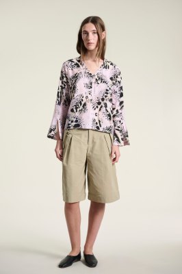 Tsuki V-neck Blouse Kaleido-Scope Orchid 15139