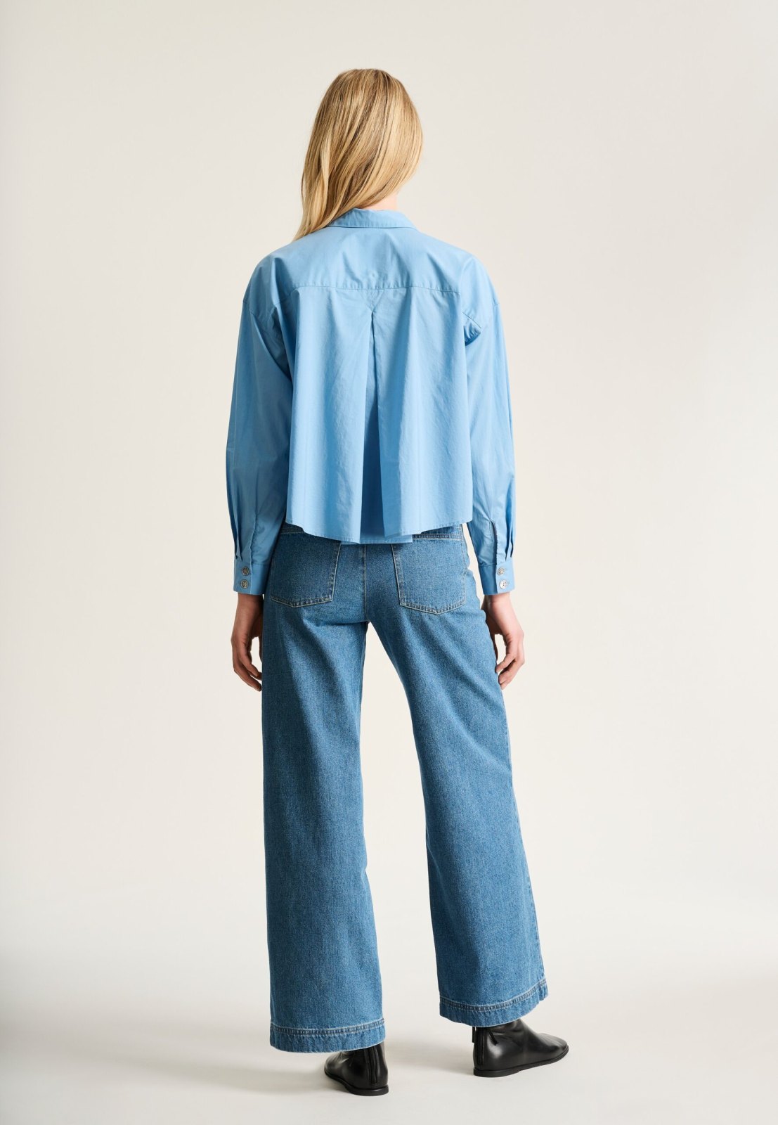 Core Cotton Shirt With Pleats Lake Blue 15307