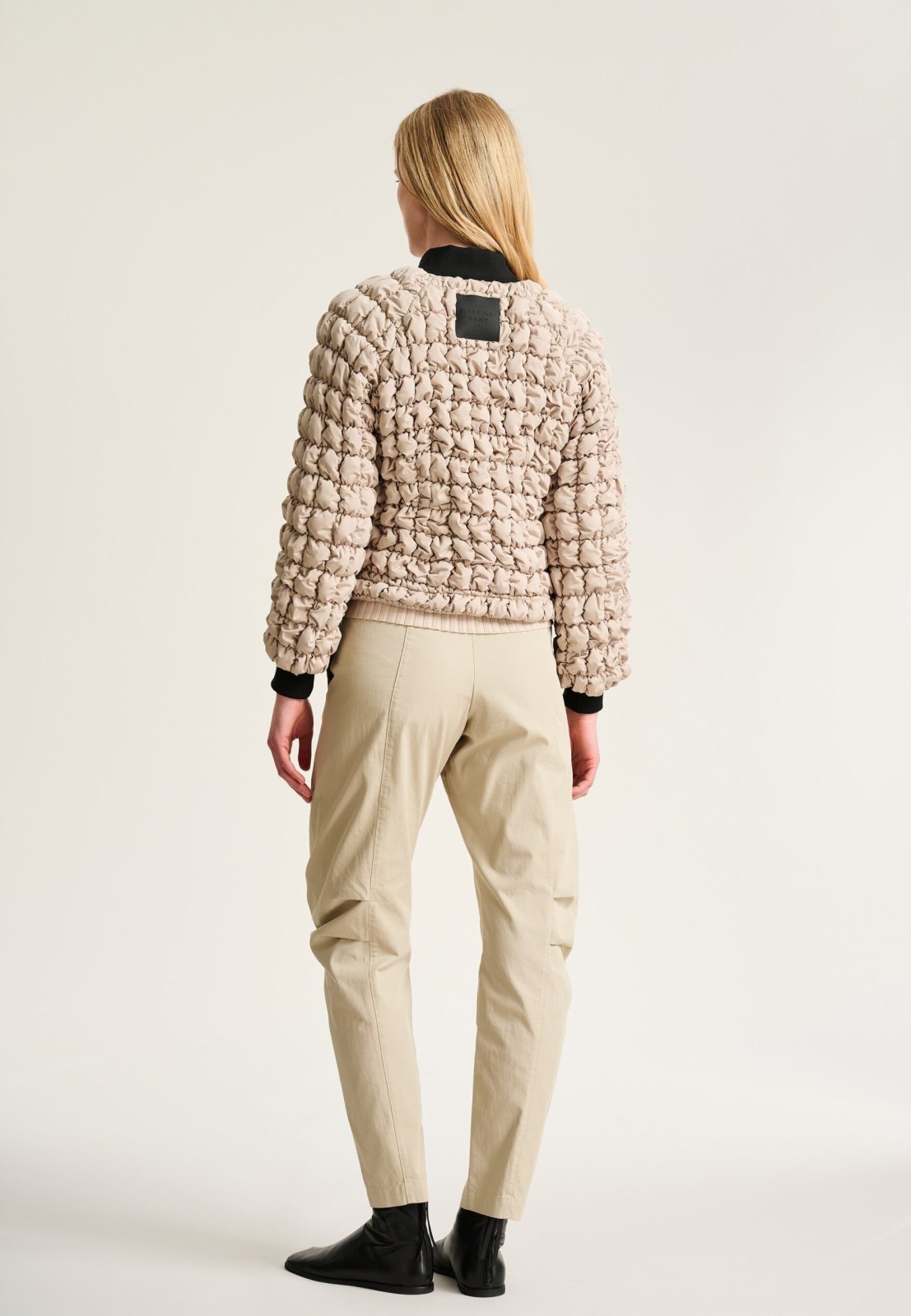 Tazuke Pleated Trousers Stone 15402
